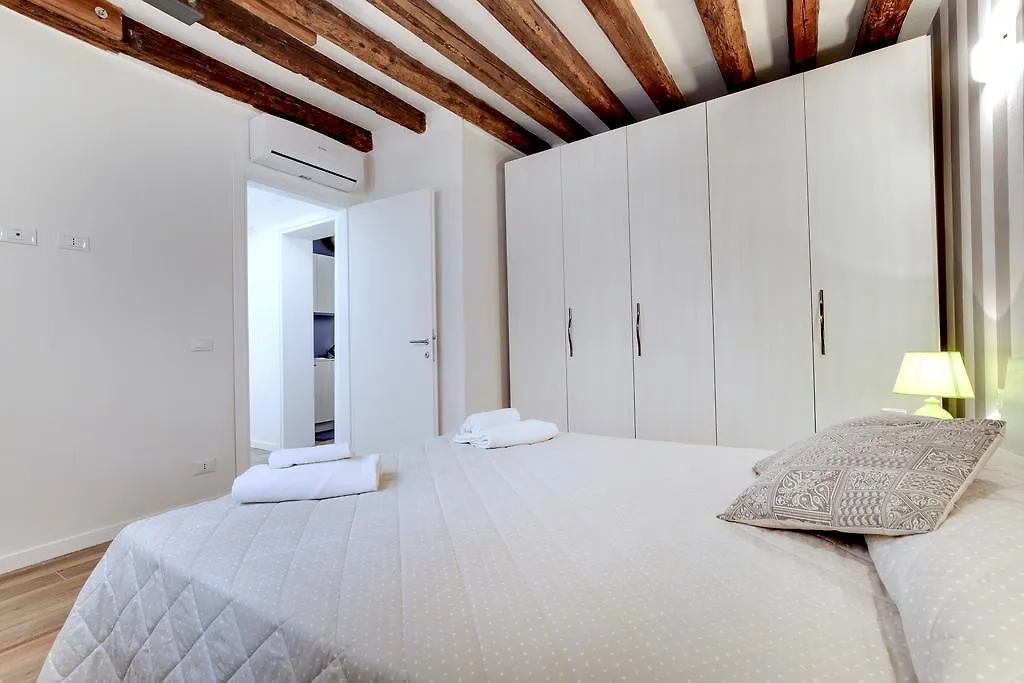 Ca' Della Darsena - Arsenale By Wonderful Italy Apartment Venice